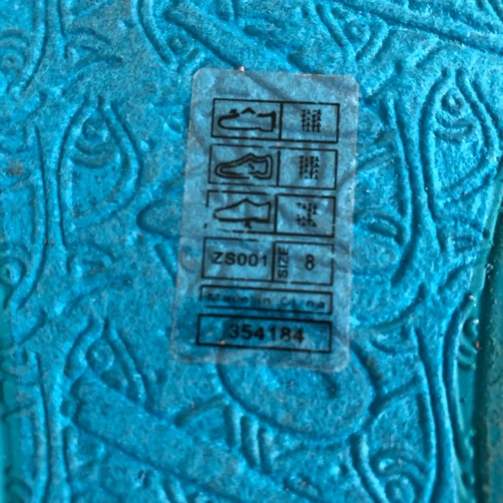 BLOWFISH Malibu Playbuzz Tie Dye Slip-On Sneaker - EUC - Picture 12 of 13